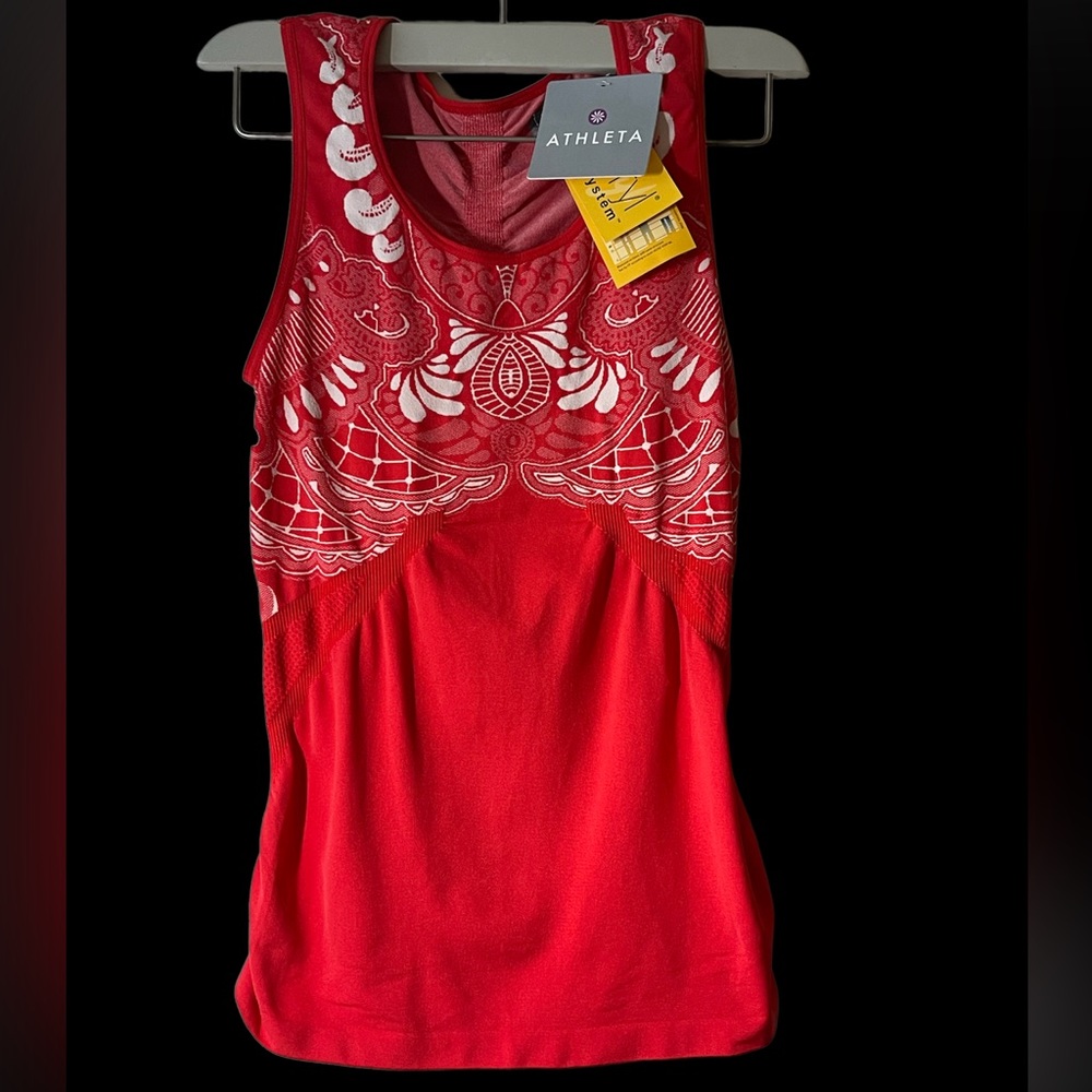 Athleta Red Seamless Workout Stride Tank Top Small